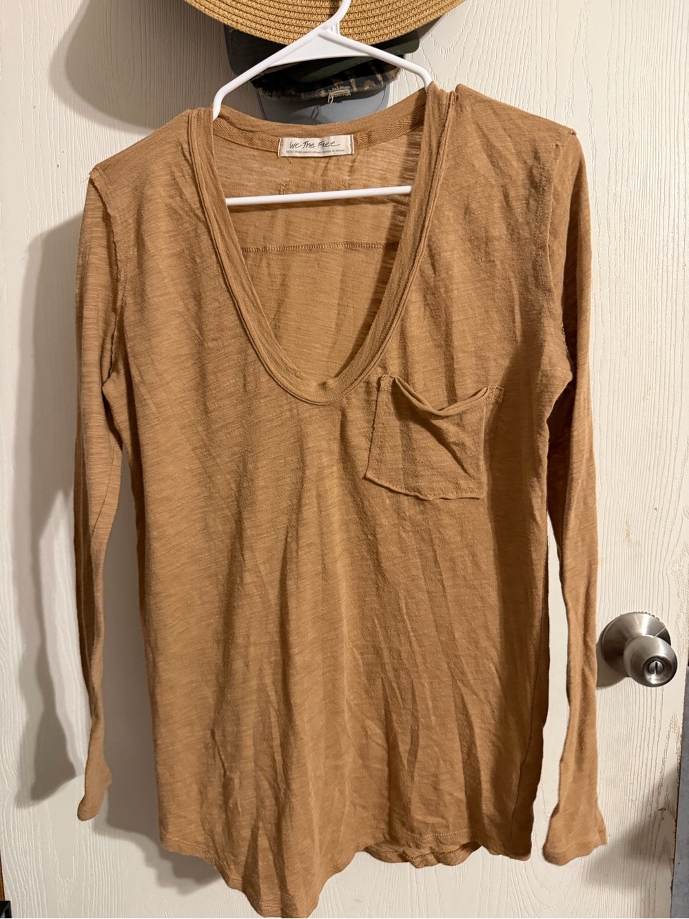 XS Free People We The Free Betty Long Sleeve Scoop Neck Pocket Tee Tan Camel